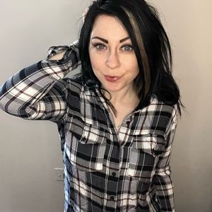 Cupcakes and Cashmere Plaid Shirt Small